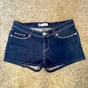 Levi’s Jean shorts. Size 31.